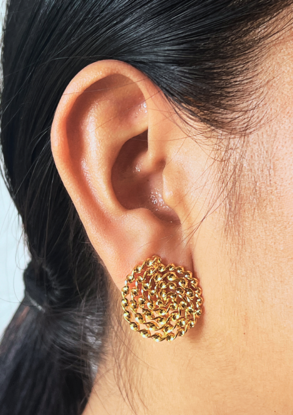 Aretes Espiral de Oro, En Bronce con recubrimiento de oro 24k