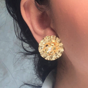 Arete nenufar de flor, Bronce con baño de oro 24K