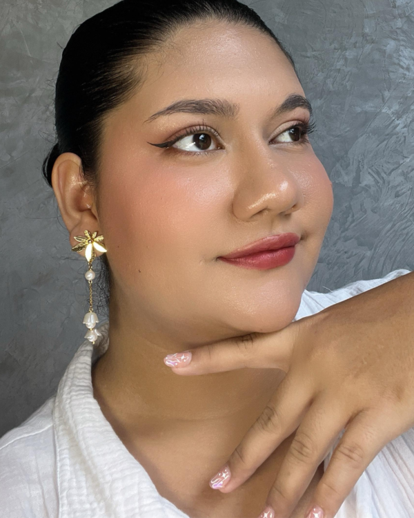 Aretes en flor de perla